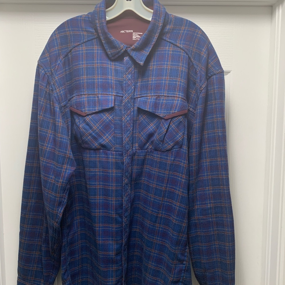 Arc’teryx long sleeve flannel shirt